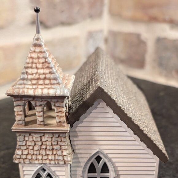 VTG Hallmark Sarah Plain and Tall House Christmas Collection-The Country Church - Picture 6 of 7